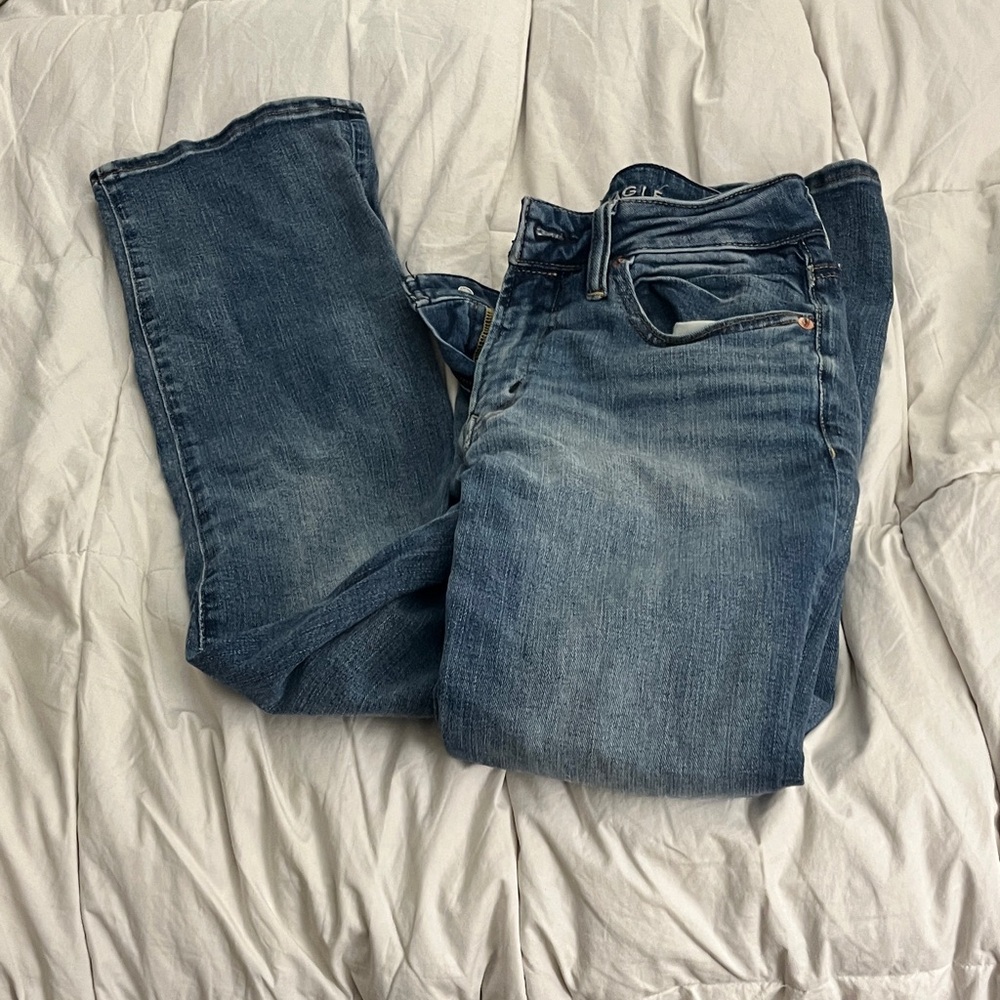 American Eagle Outfitters Women's Classic Blue Straight Leg Jeans - Picture 6 of 7